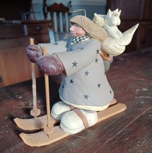 2000 retired Williraye Studio skiing snow angel cat Coyne retired figure ww2355